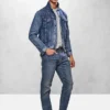 Jeans im athletischen, konisch zulaufenden Schnitt