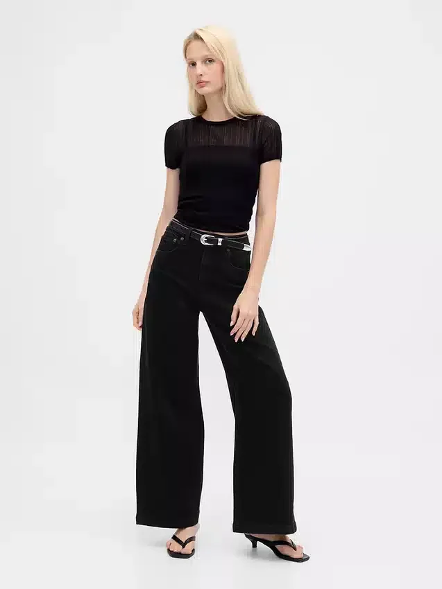 Jeans mit extra hoher Leibhöhe und weitem Bein
