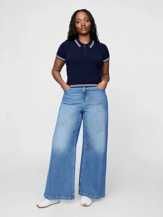 Jeans mit extra hoher Leibhöhe und weitem Bein