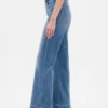 Jeans mit hoher Leibhöhe und lockerem, ausgestelltem Schnitt