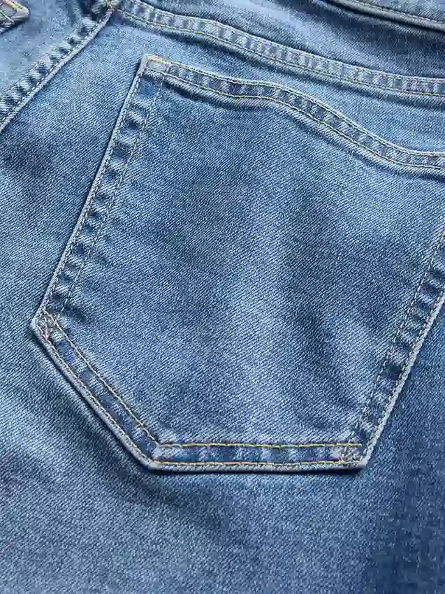 Jeans mit hoher Leibhöhe und lockerem, ausgestelltem Schnitt