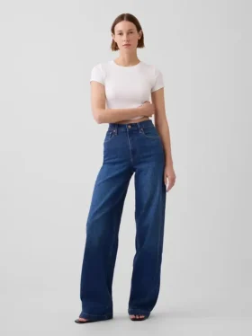 Jeans mit hoher Leibhöhe und weitem Bein