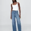 Jeans mit hoher Leibhöhe und weitem Bein