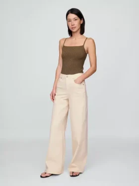 Jeans mit hoher Leibhöhe und weitem Bein
