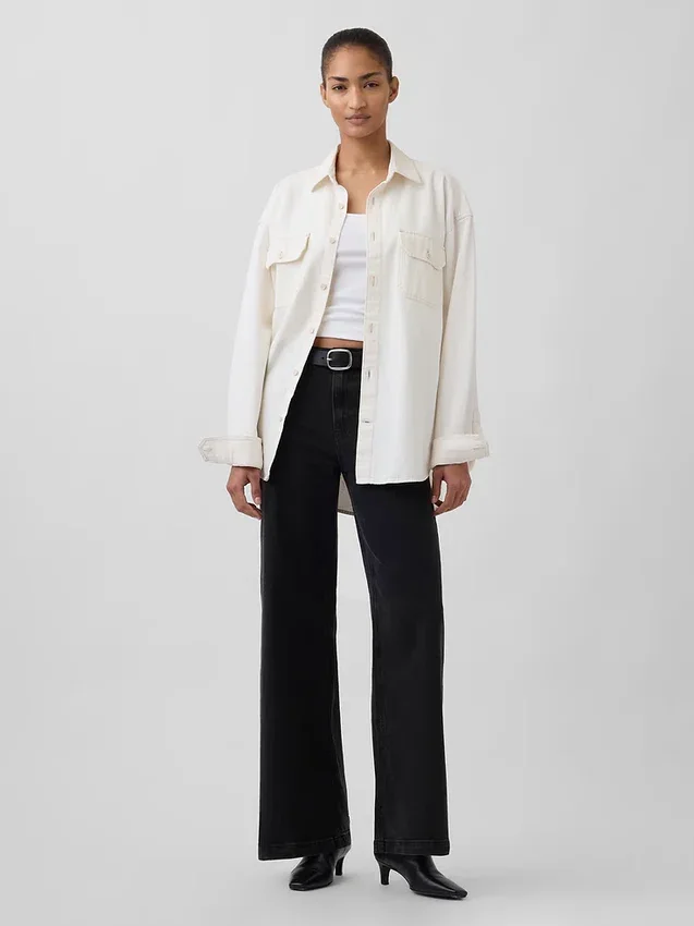Jeans mit hoher Leibhöhe und weitem Bein