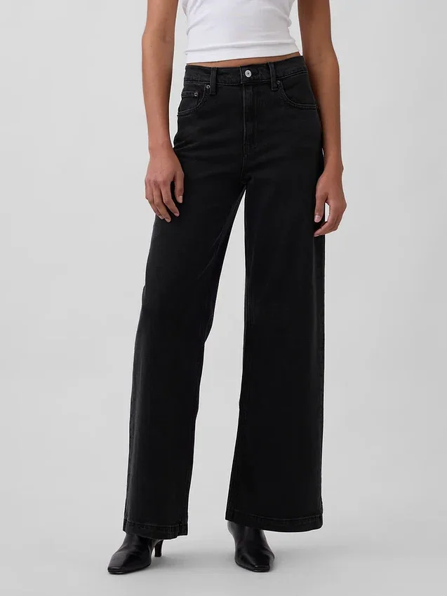 Jeans mit hoher Leibhöhe und weitem Bein