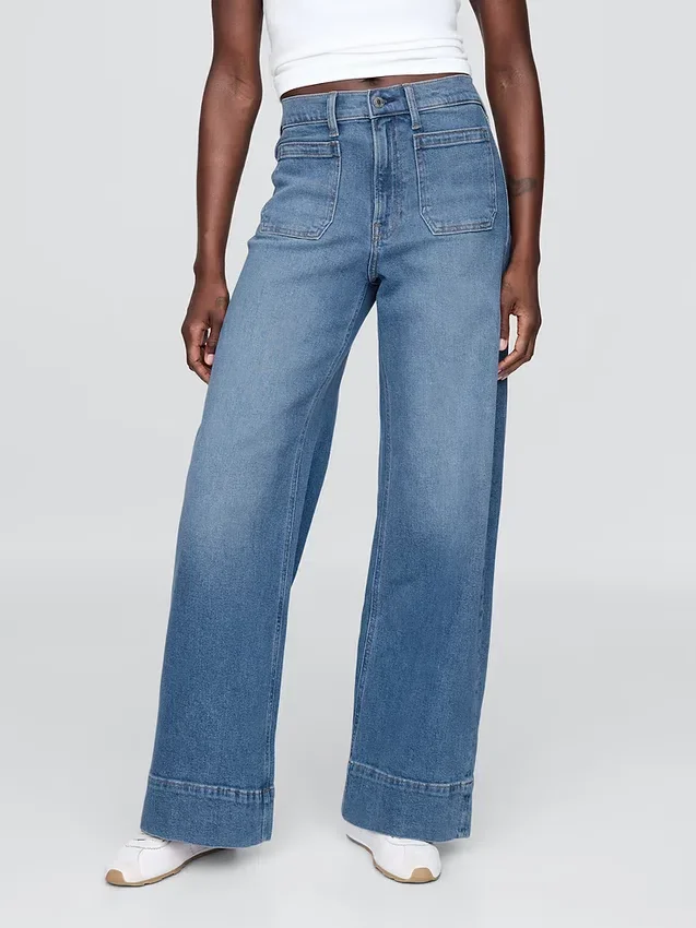 Jeans mit hoher Leibhöhe und weitem Bein