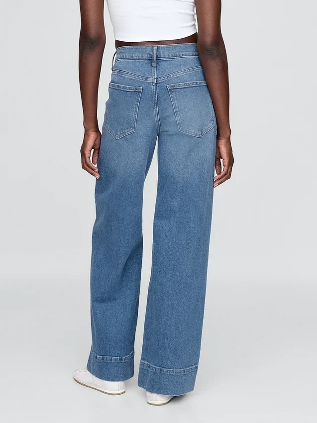 Jeans mit hoher Leibhöhe und weitem Bein