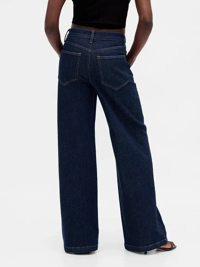 Jeans mit hoher Leibhöhe und weitem Bein