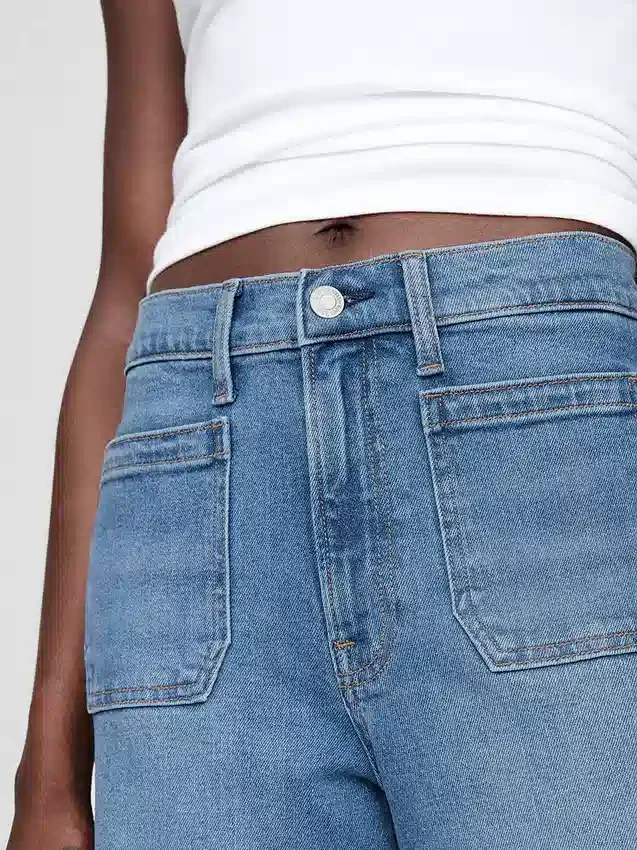Jeans mit hoher Leibhöhe und weitem Bein