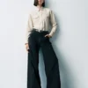 Jeans mit hoher Leibhöhe und weitem Bein