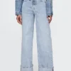 Jeans mit hoher Leibhöhe, weitem Bein und Umschlag