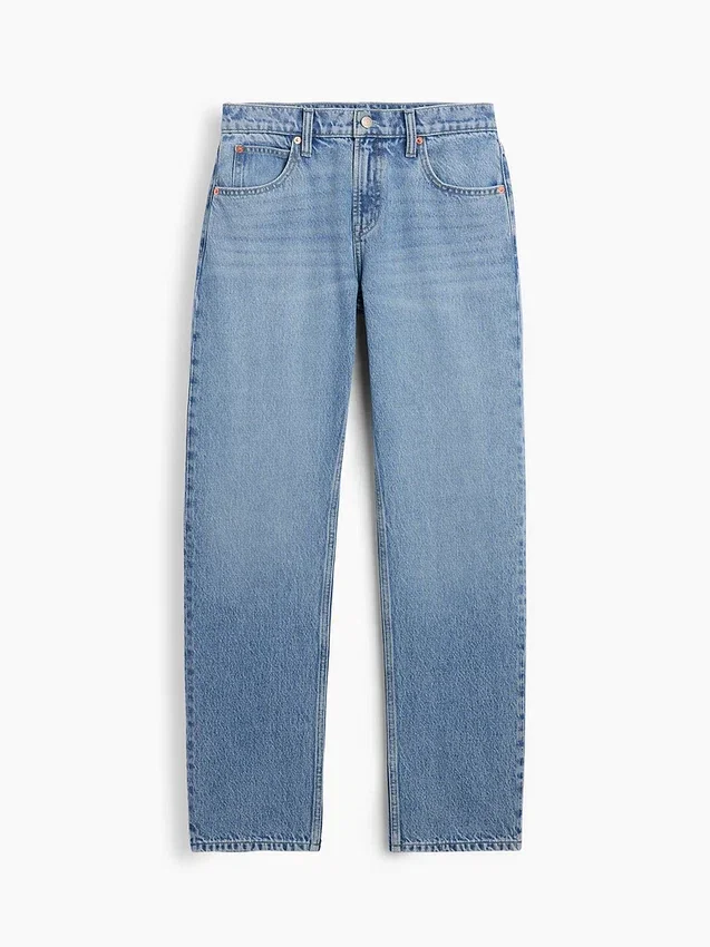 Jeans mit mittlerer Leibhöhe, geradem Schnitt und schmal zulaufendem Bein
