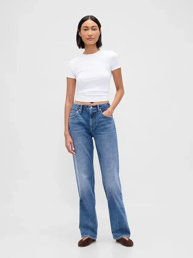 Jeans mit mittlerer Leibhöhe, steifer Passform und geradem Schnitt