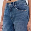 Jeans mit mittlerer Leibhöhe, steifer Passform und geradem Schnitt