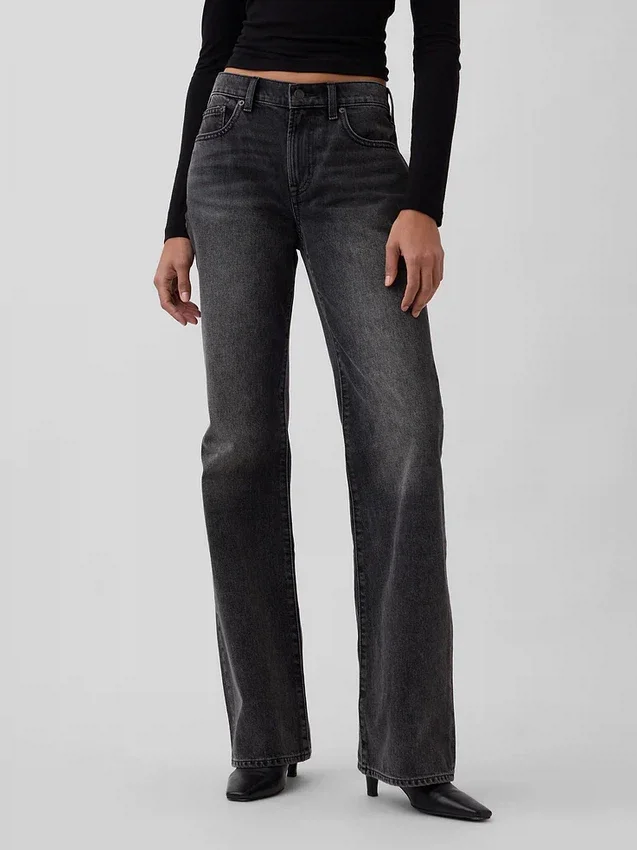 Jeans mit mittlerer Leibhöhe, steifer Passform und lockerem Flare-Schnitt