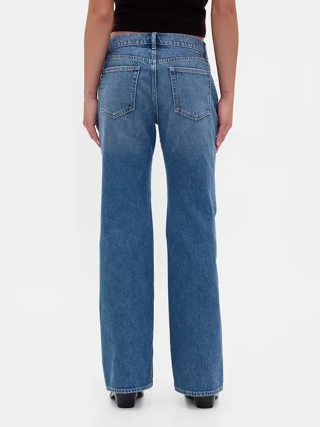 Jeans mit mittlerer Leibhöhe, steifer Passform und lockerem Flare-Schnitt