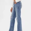 Jeans mit mittlerer Leibhöhe und geradem, lockerem Schnitt