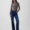 Jeans mit mittlerer Leibhöhe und lockerem Flare-Schnitt