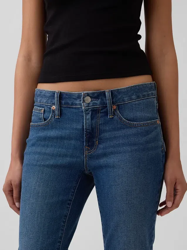 Jeans mit niedriger Leibhöhe, lang und schmal