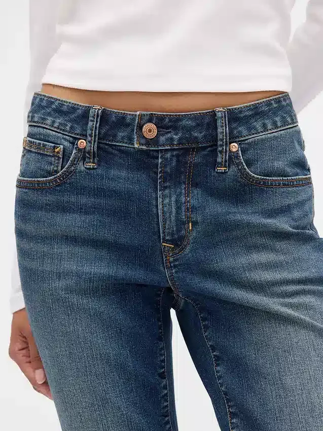 Jeans mit niedriger Leibhöhe, lang und schmal