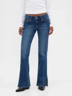 Jeans mit niedriger Leibhöhe, langem, schmalem Schnitt und Naht am gespaltenen Saum