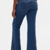 Jeans mit niedriger Leibhöhe, langem, schmalem Schnitt und Naht am gespaltenen Saum