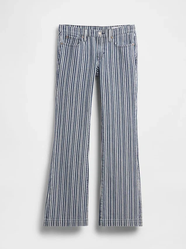 Jeans mit niedriger Leibhöhe, langem Schnitt und schmaler Passform in Streifenoptik