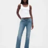 Jeans mit niedriger Leibhöhe, langem Schnitt und schmaler Passform, zum Schnüren