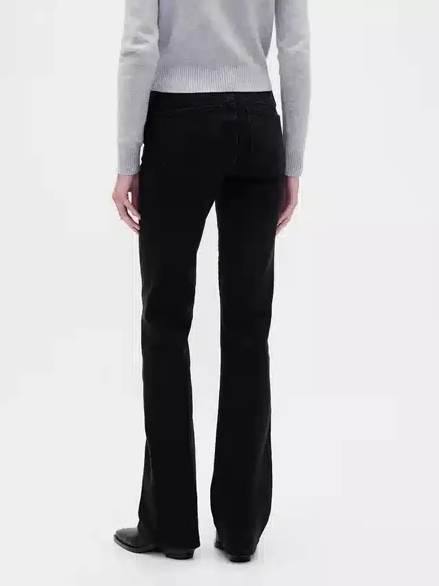 Jeans mit niedriger Leibhöhe, langem Schnitt und schmaler Passform, zum Schnüren