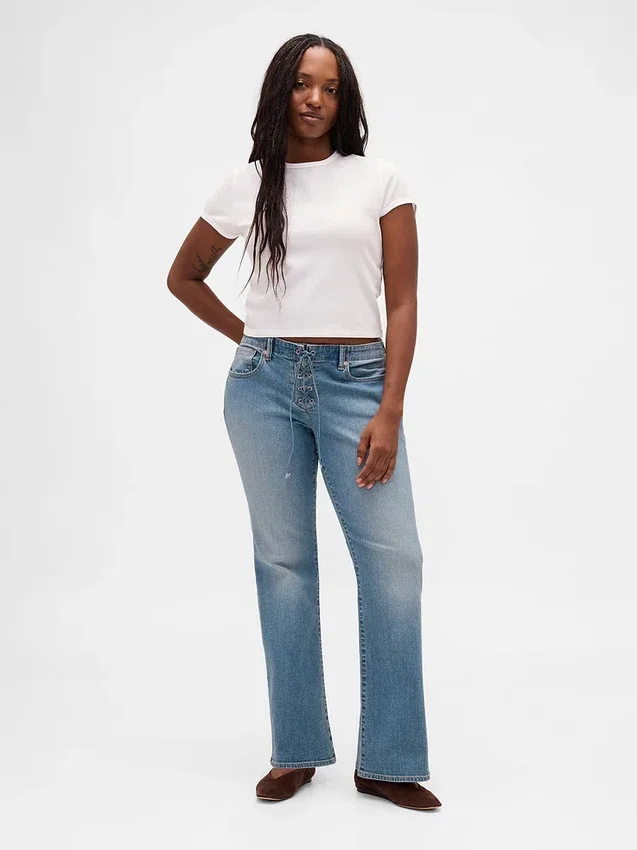 Jeans mit niedriger Leibhöhe, langem Schnitt und schmaler Passform, zum Schnüren