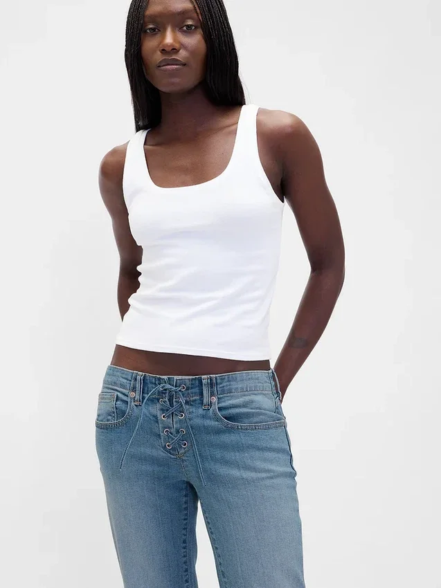 Jeans mit niedriger Leibhöhe, langem Schnitt und schmaler Passform, zum Schnüren