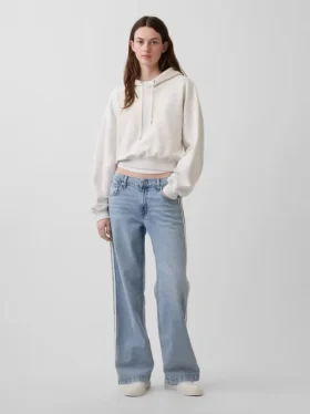 Jeans mit niedriger Leibhöhe, lockerer Passform und seitlichen Streifen im 90er-Jahre-Stil