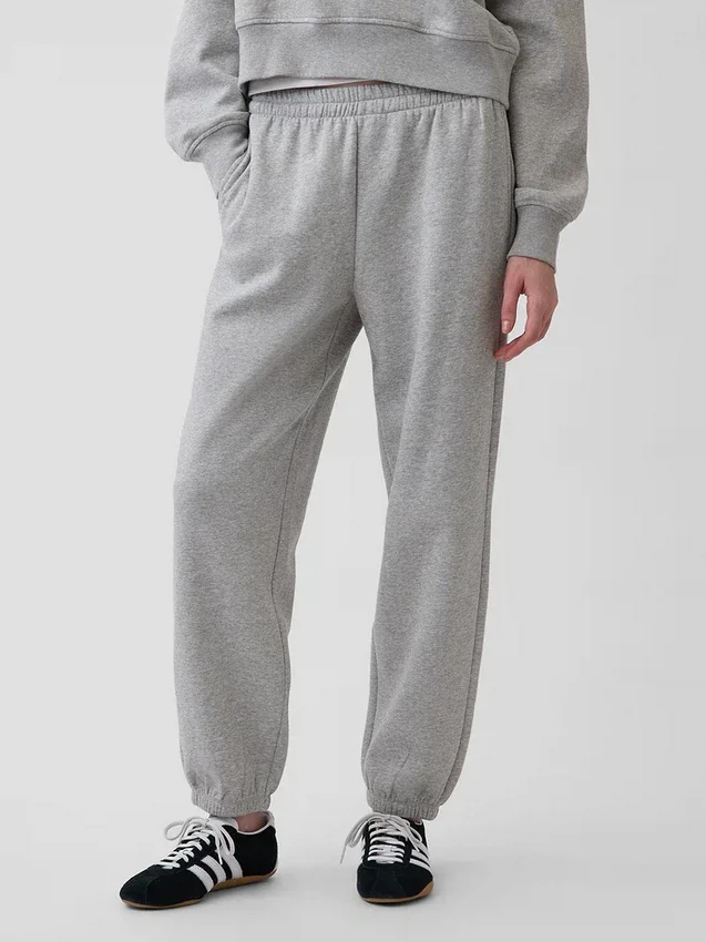 Jogginghose mit mittlerer Leibhöhe aus Vintagesoft-Material in lockerer Passform