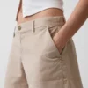 Khaki-Shorts mit mittlerer Leibhöhe