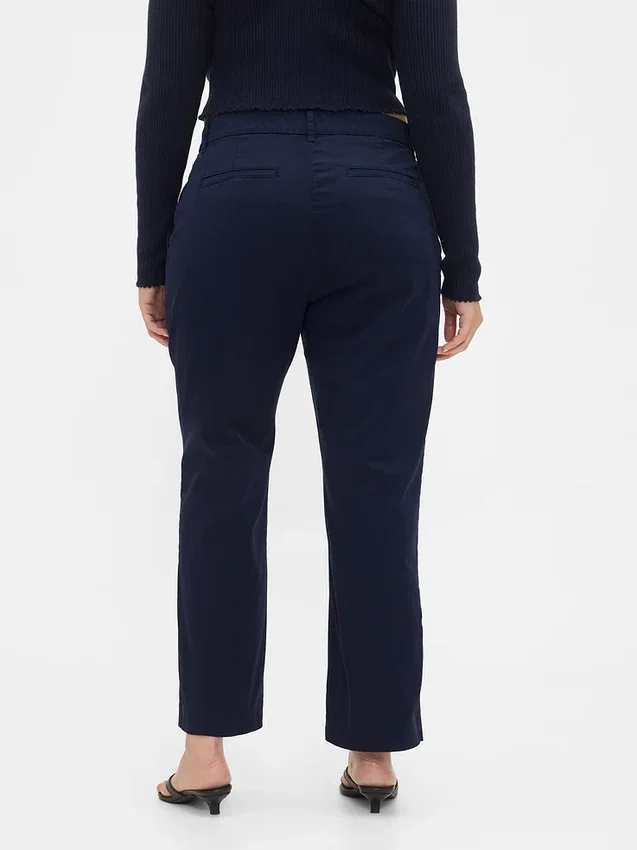 Khakihose mit mittlerer Leibhöhe