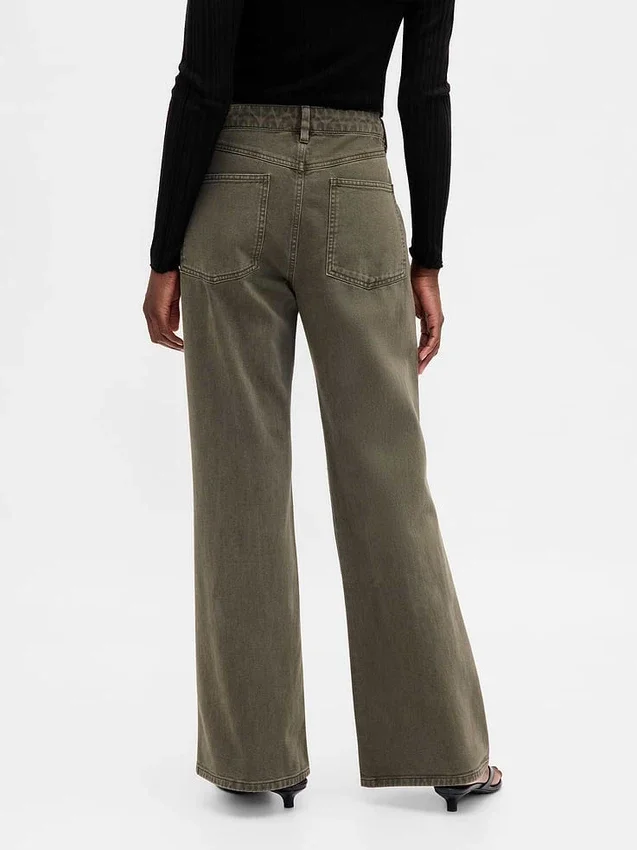 Khakihose mit niedriger Leibhöhe und lockerem Flare-Schnitt