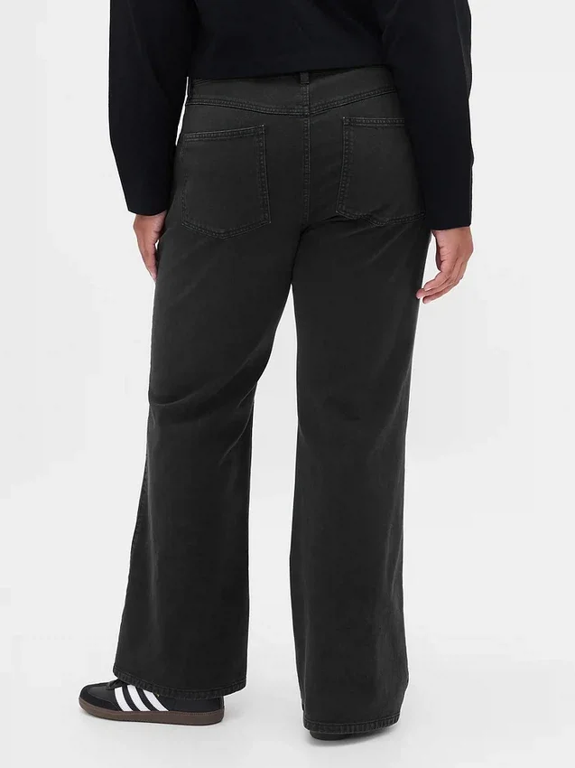 Khakihose mit niedriger Leibhöhe und lockerem Flare-Schnitt