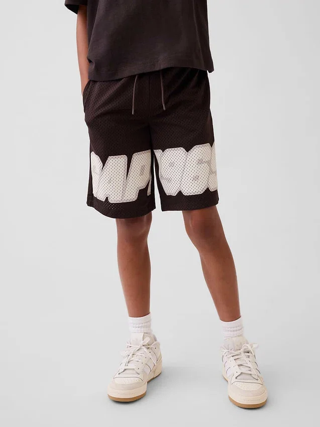 Kinder-Aktivshorts aus Mesh, 8"