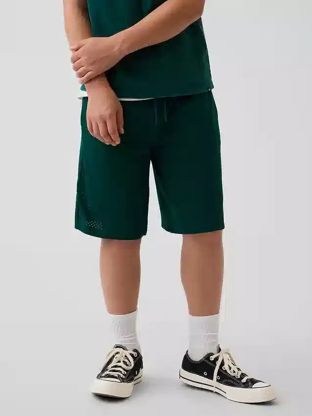 Kinder-Aktivshorts aus Mesh, 8"
