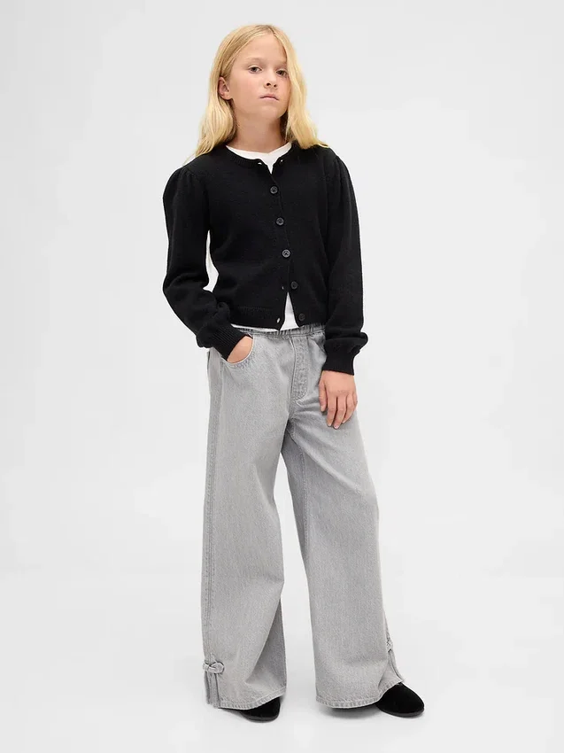 Kinder-Baggy-Jeans mit niedriger Leibhöhe, Schleife und gespaltenem Saum