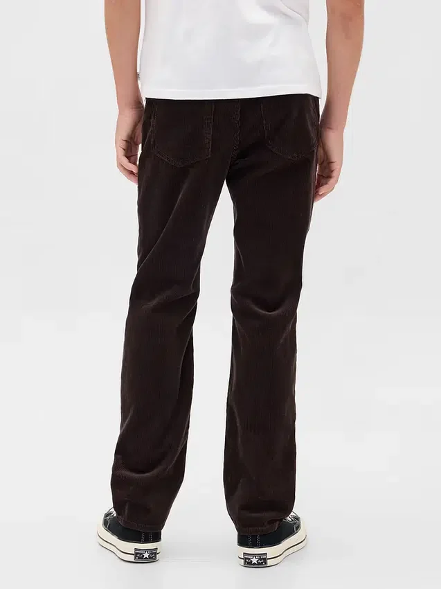 Kinder-Cordhose im 90er-Jahre-Stil, gerade geschnittene Hose