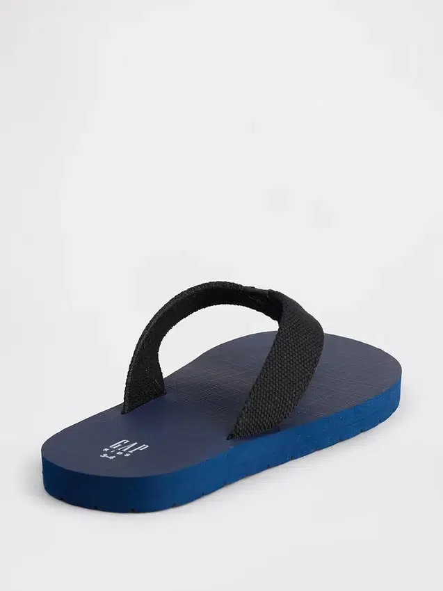 Kinder-Flip-Flops aus Canvas
