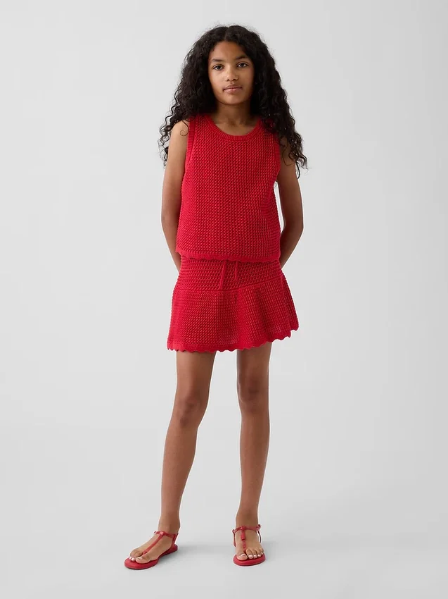 Kinder-Häkelrock mit Stufenschnitt