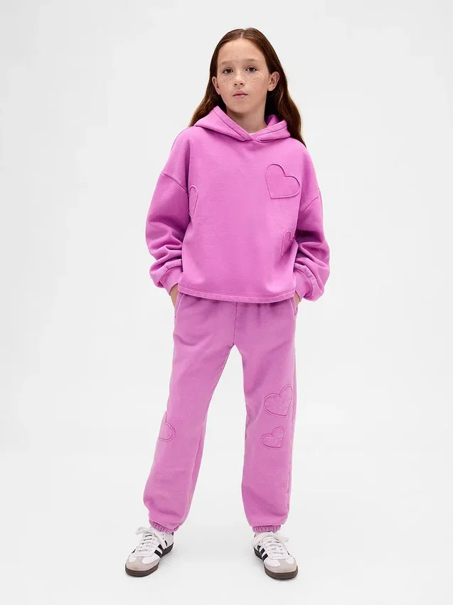 Kinder-Hoodie „Vintagesoft“ im lockeren Schnitt mit Aufnäher
