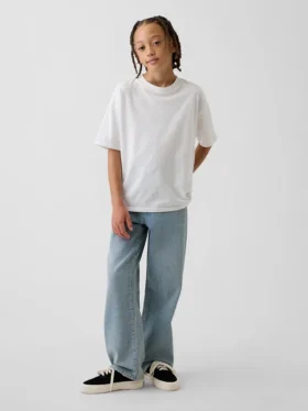 Kinder-Jeans im 90er-Jahre-Stil, locker geschnitten