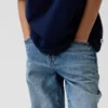 Kinder-Jeans im 90er-Jahre-Stil, locker geschnitten