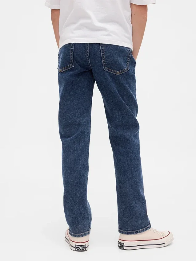 Kinder-Jeans in gerader Passform