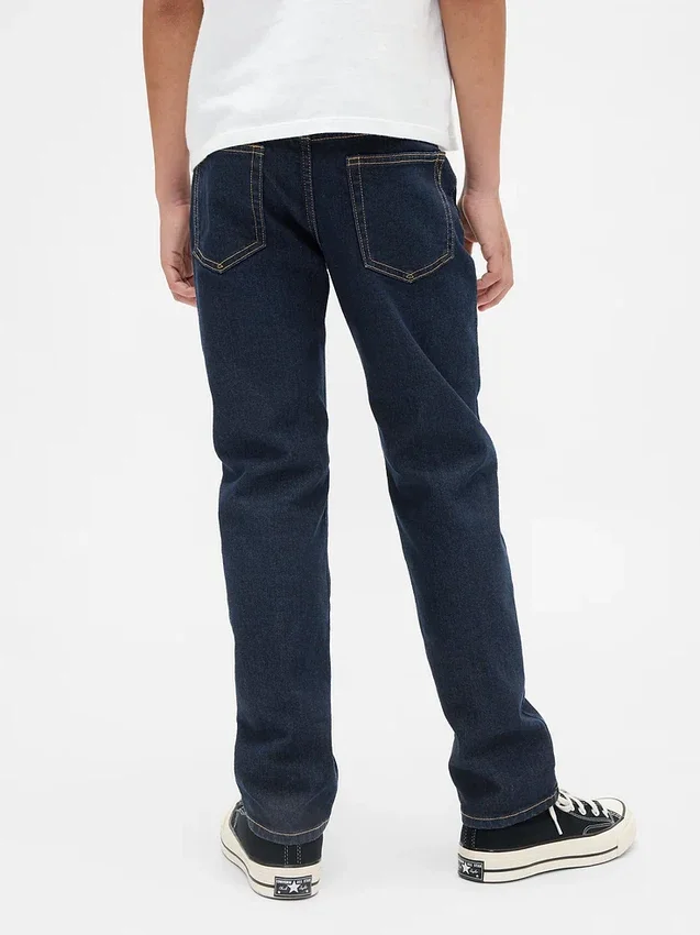 Kinder-Jeans in gerader Passform