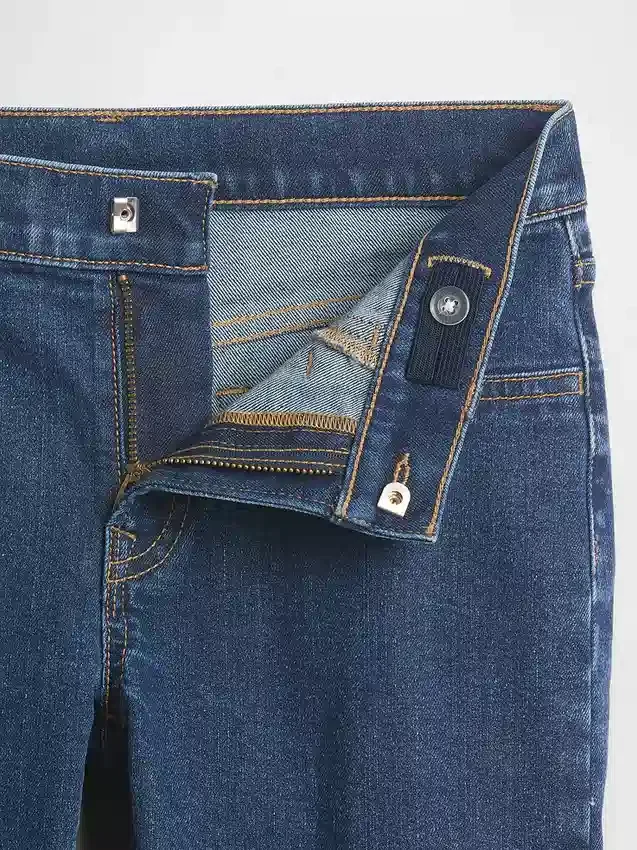 Kinder-Jeans in gerader Passform